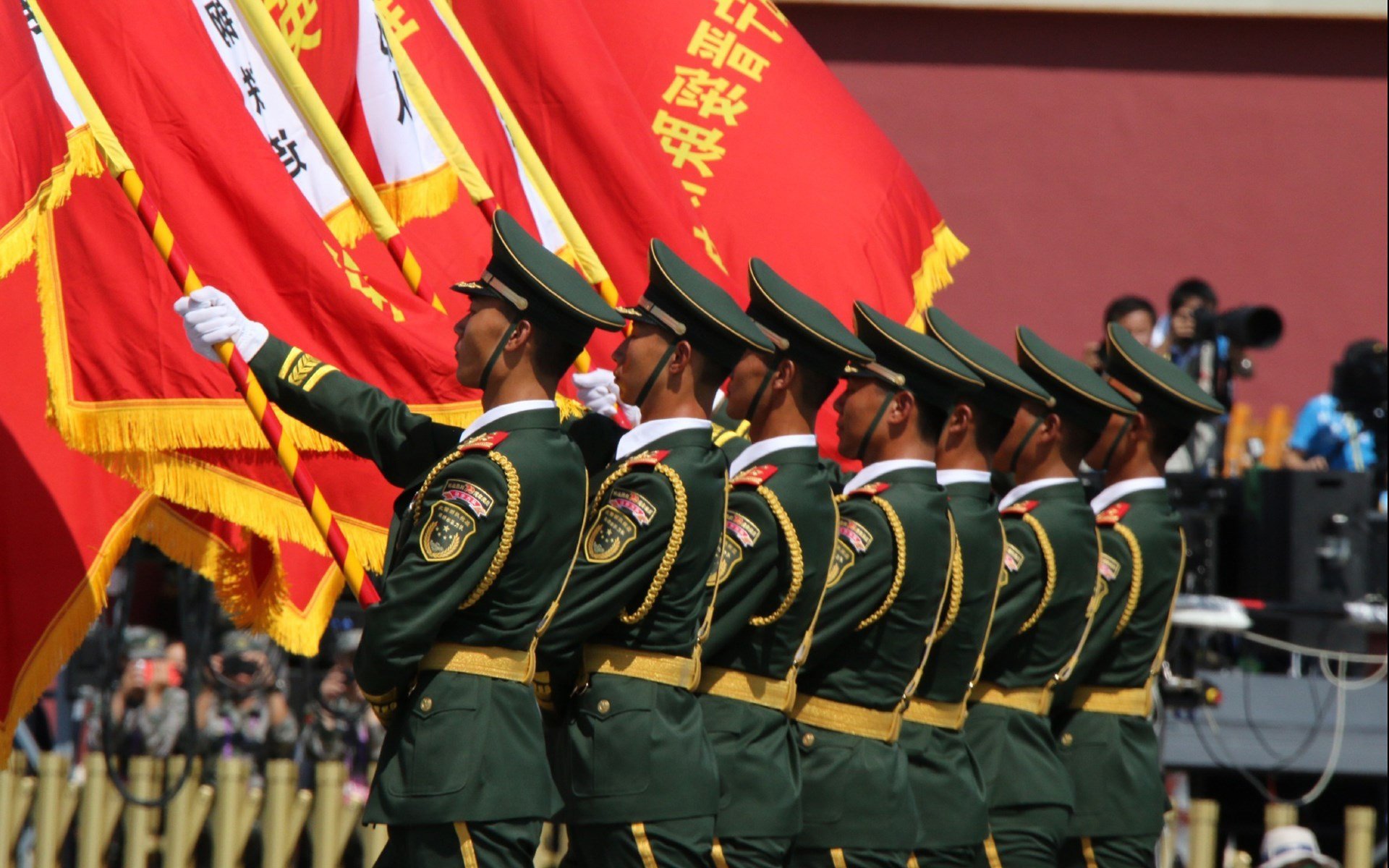 九游游戏中心-“高新区全民健身馆：壁球的秘密，击球背后是百秒的决战！”